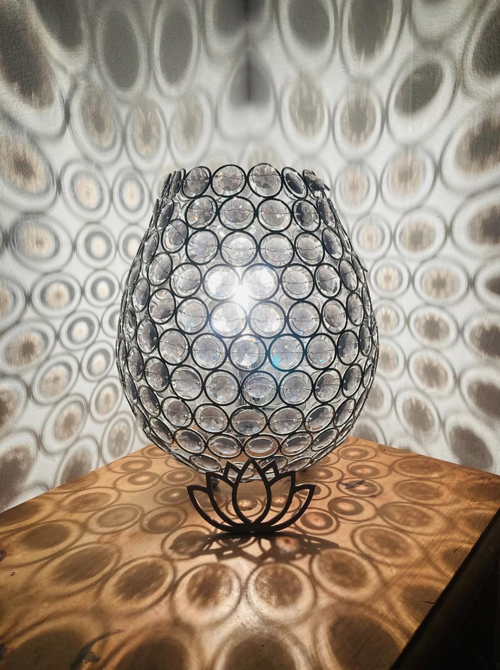 Soul Peace lotus lamp detail